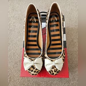 Leopard Print Bow Pumps